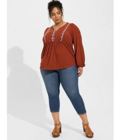 TORRID Textured Jersey V-Neck Embroidered Yoke Long Sleeve Top - Picture 2 of 10